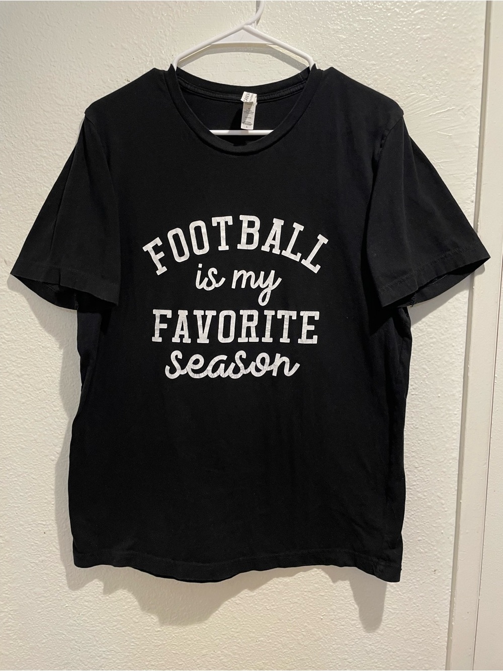 🏈 Bella + Canvas "Football Is My Favorite Season" Graphic Tee Black L 🍁